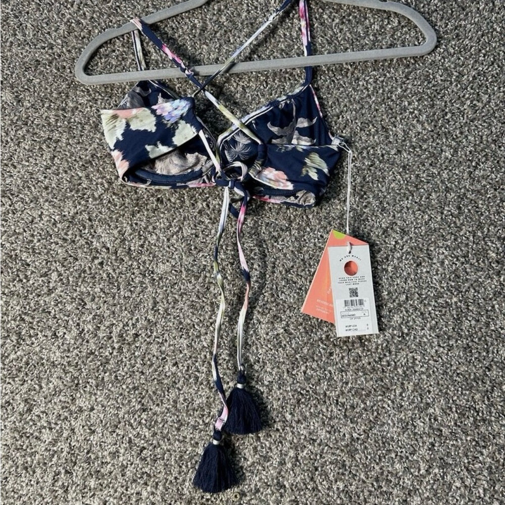 Maaji womens Underwire Bikini Top SZ Medium NWT - Picture 4 of 8